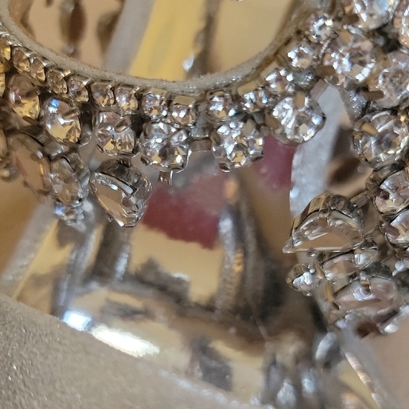 Badgley Mischka Women's Silver Heels Size 6.5 EUC - Picture 8 of 11